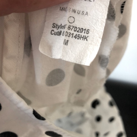 ❌SOLD❌ Forever 21 Black & White Polka Dot Shorts Size Medium - Picture 8 of 12